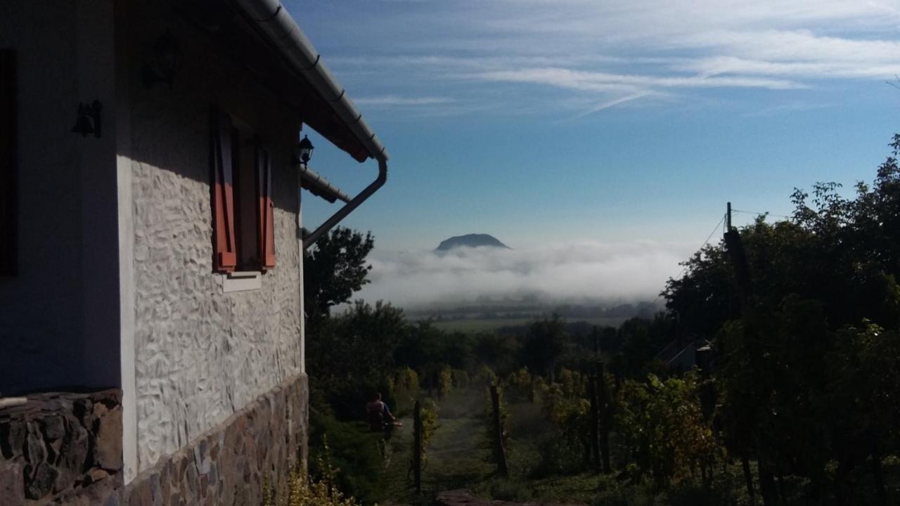 Sarkanyles Vendeghaz Kisapati Dış mekan fotoğraf